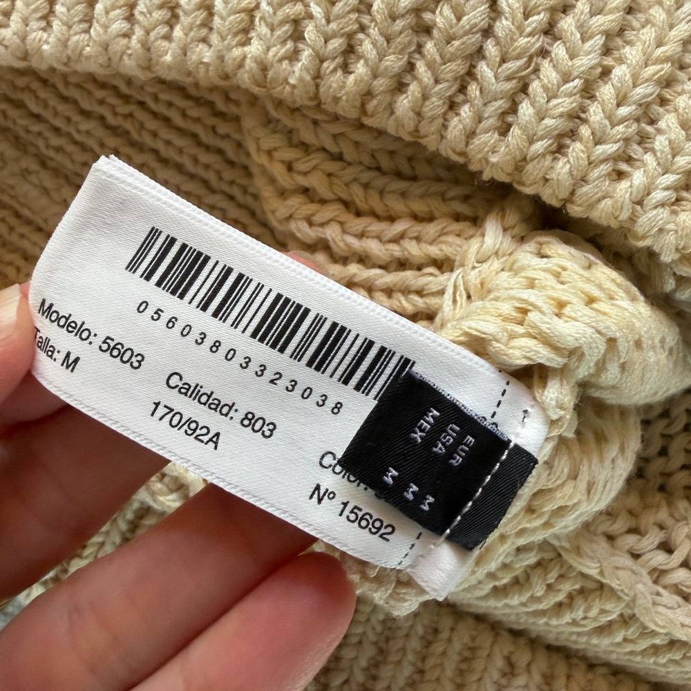 NWOT Asymmetrical pale yellow sweater - Picture 8 of 11